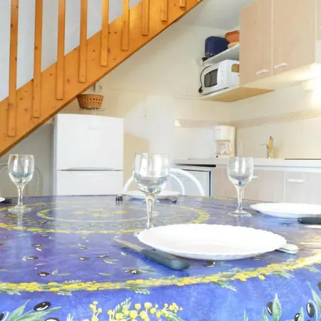 Maison Cap D'agde, 3 Pieces, 6 Personnes - Fr-1-249-135 Holiday home